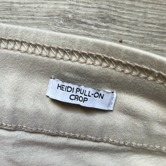 Nine West Heidi Pull On Crop - Picture 3 of 9